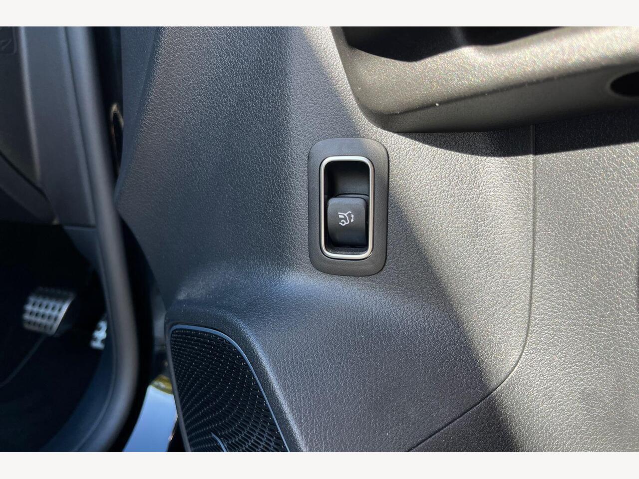 Used Mercedes-Benz GLB 2022 for sale - 76674908: Photo 22