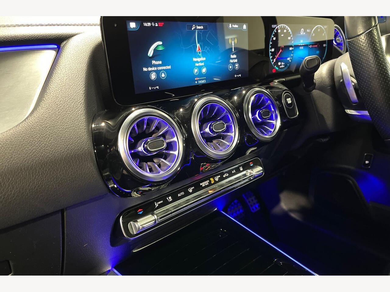 Used Mercedes-Benz EQA 2022 for sale - 76674028: Photo 17