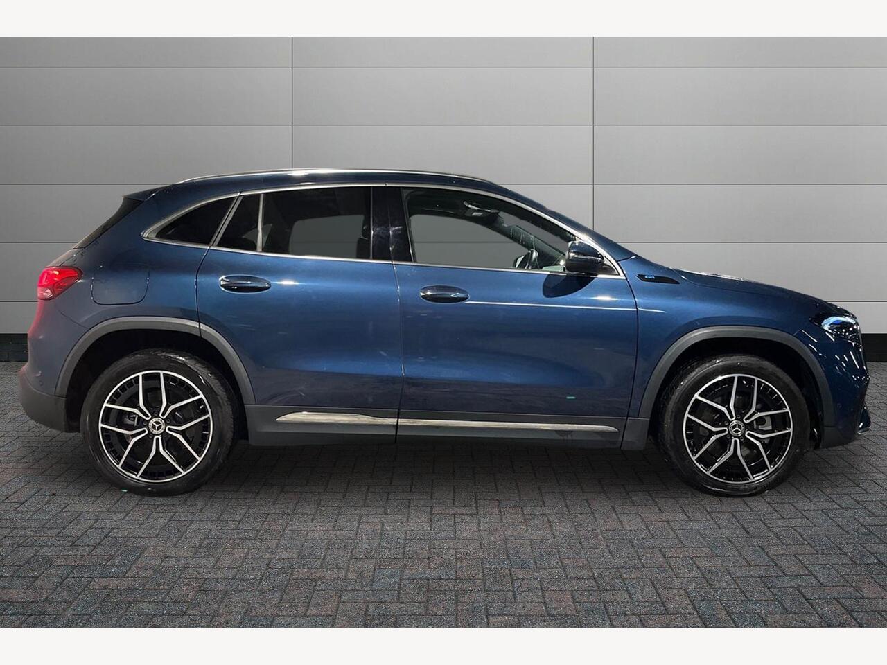 Used Mercedes-Benz EQA 2022 for sale - 76674028: Photo 3