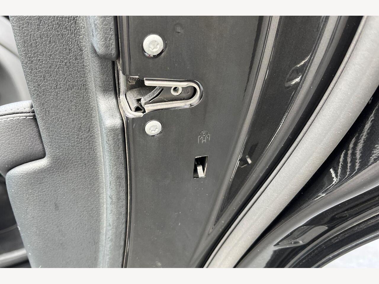 Used Mercedes-Benz EQC 2021 for sale - 76674174: Photo 19