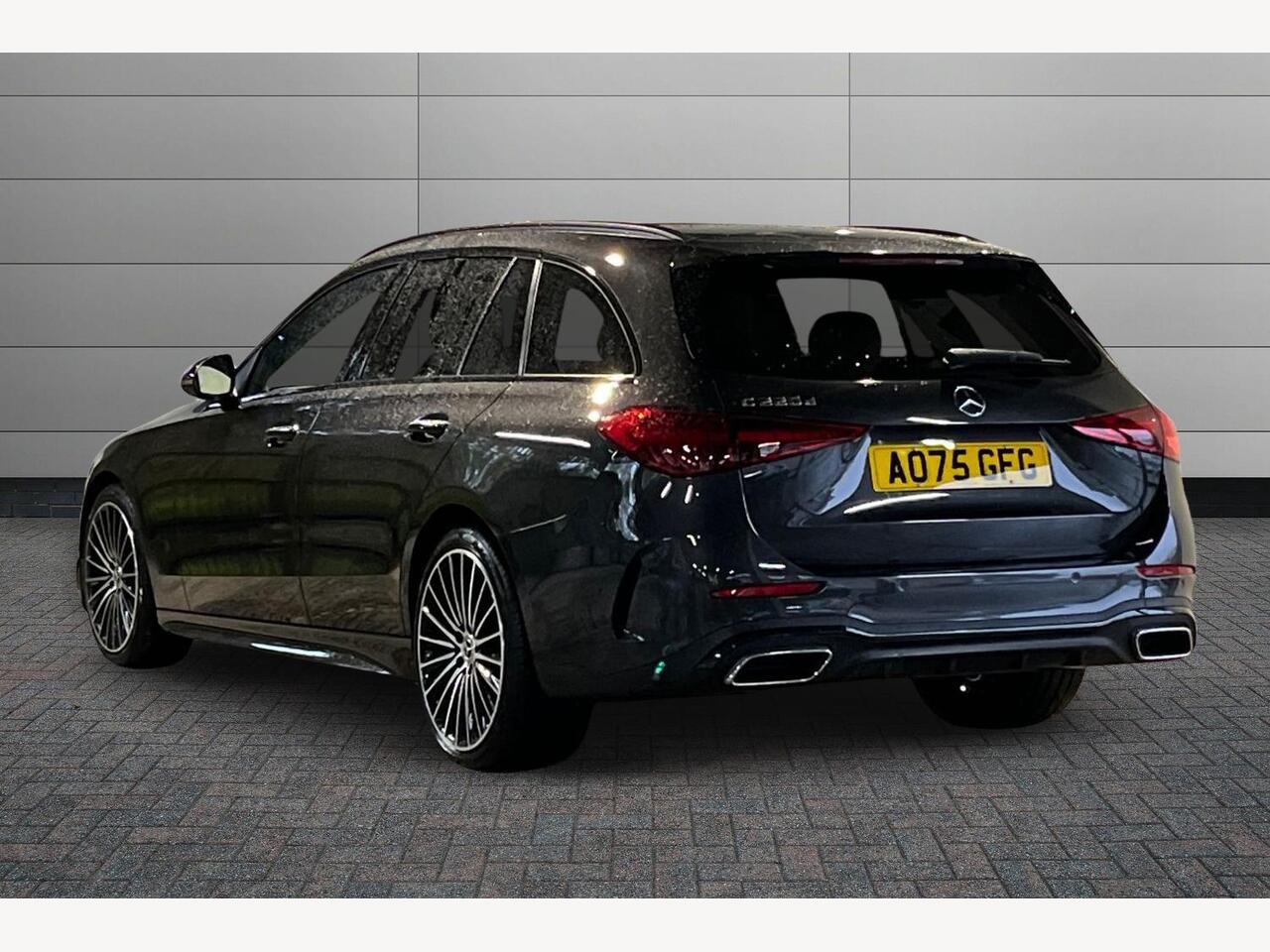 Used Mercedes-Benz C Class 2025 for sale - 77112750: Photo 2