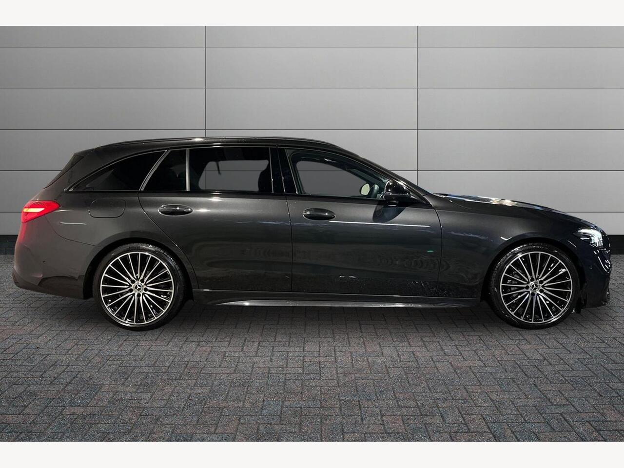 Used Mercedes-Benz C Class 2025 for sale - 77112750: Photo 4