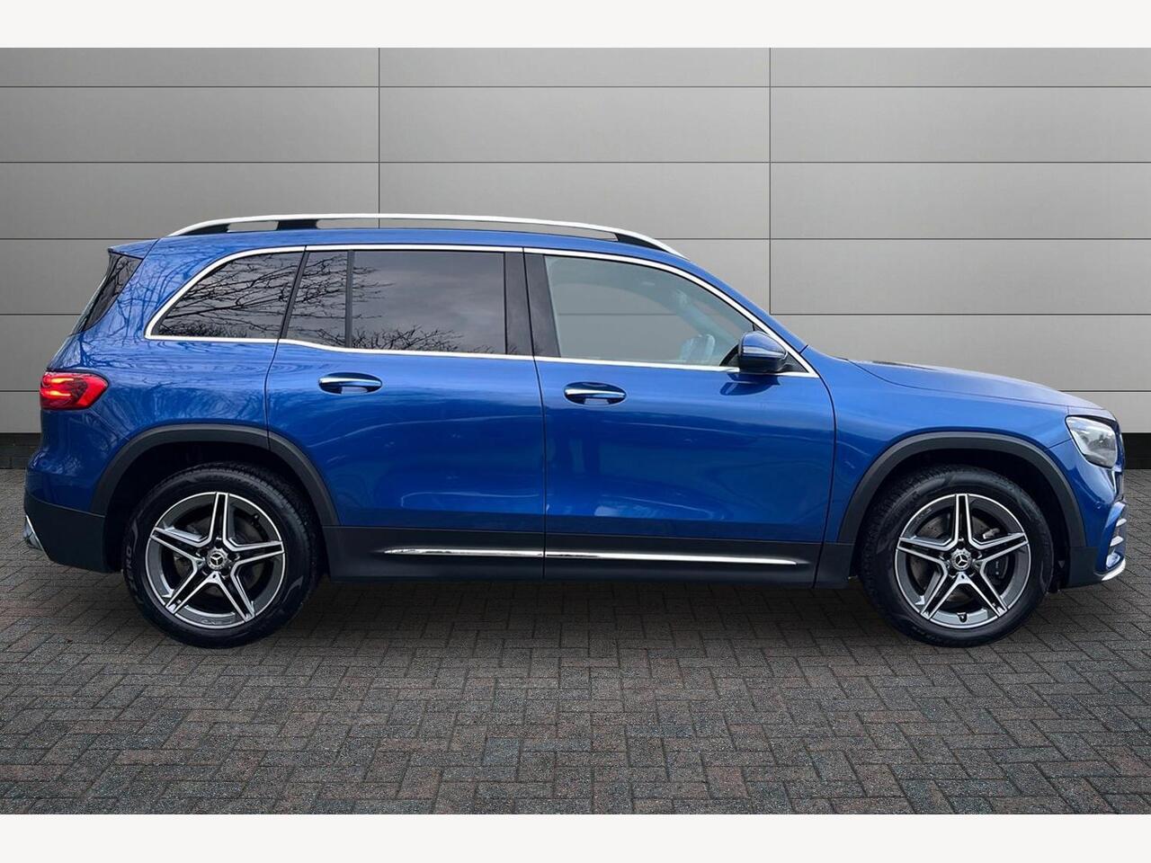 Used Mercedes-Benz GLB 2024 for sale - 77372750: Photo 3