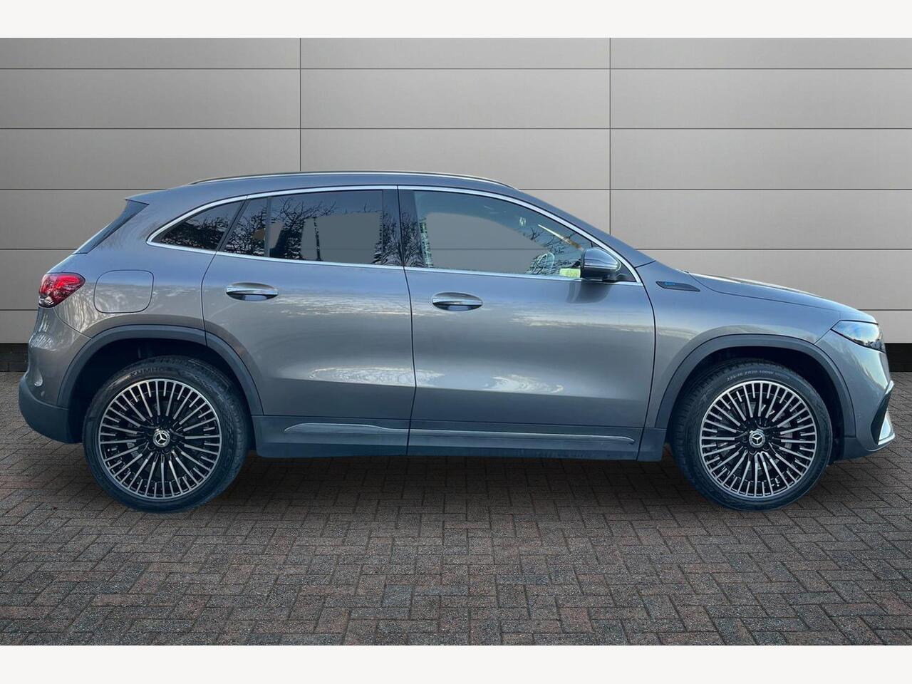 Used Mercedes-Benz EQA 2021 for sale - 76703903: Photo 4