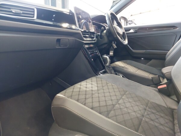Used Volkswagen T-Roc 2022 for sale - 76055233: Photo 5