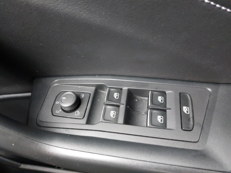 Used Volkswagen T-Roc 2022 for sale - 76331571: Photo 13