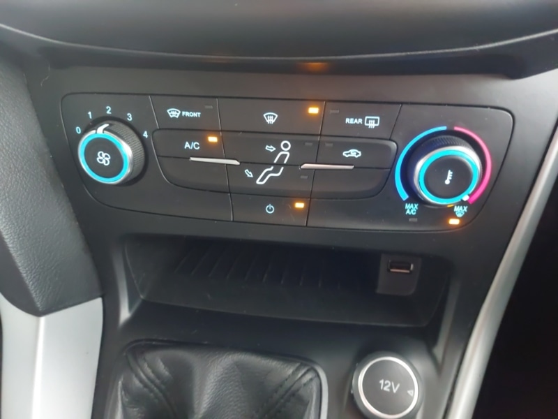 Used Ford Focus 2017 for sale - 76275558: Photo 13