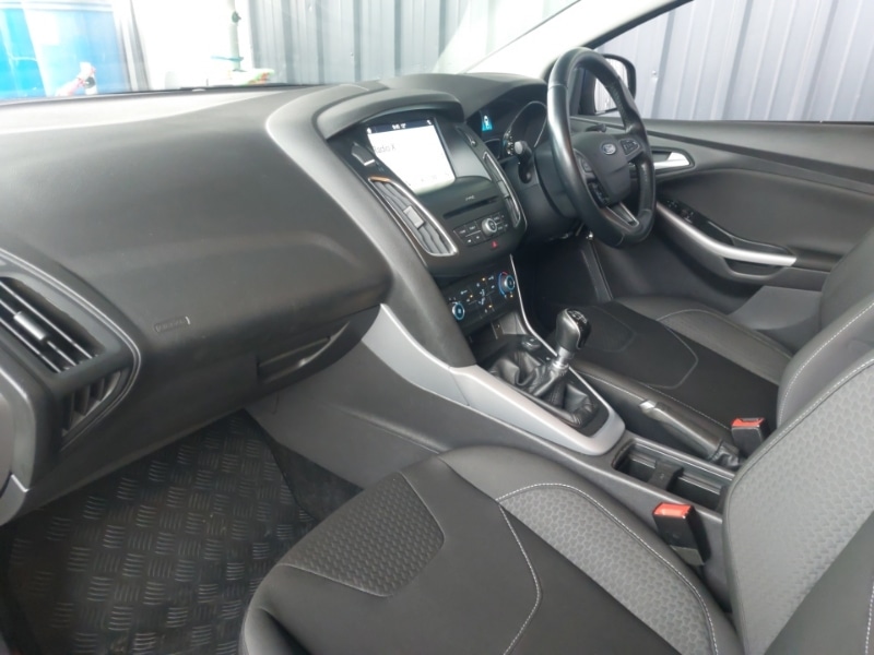 Used Ford Focus 2017 for sale - 76275558: Photo 6
