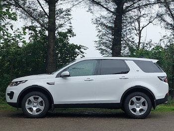 Used Land Rover Discovery Sport 2017 for sale - 75958869: Photo