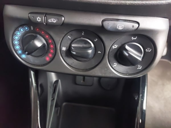 Used Vauxhall ADAM 2019 for sale - 76293972: Photo 14