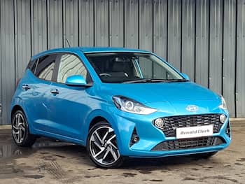 Used Hyundai i10 2023 for sale - 79597636: Photo