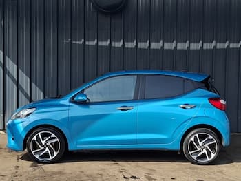 Used Hyundai i10 2023 for sale - 79597636: Photo