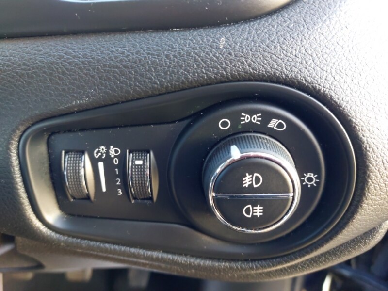 Used Jeep Renegade 2018 for sale - 77502967: Photo 13