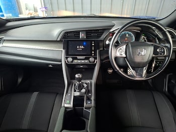 Used Honda Civic 2018 for sale - 77964015: Photo