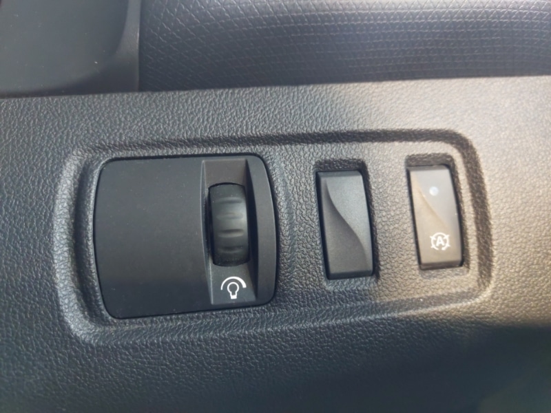 Used Renault Clio 2017 for sale - 76335595: Photo 14