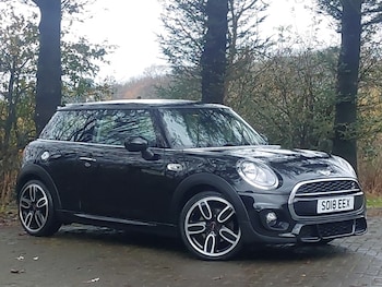 Used MINI Hatch 2018 for sale - 76493032: Photo