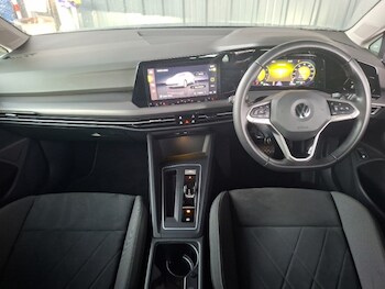 Used Volkswagen Golf 2022 for sale - 77605748: Photo