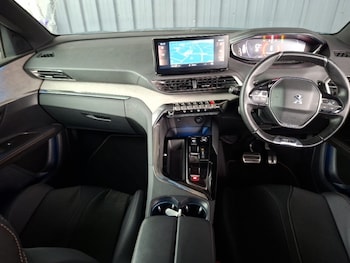 Used Peugeot 5008 2023 for sale - 79486133: Photo