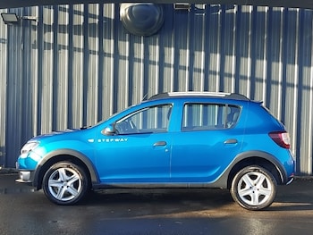 Used Dacia Sandero Stepway 2016 for sale - 76795115: Photo