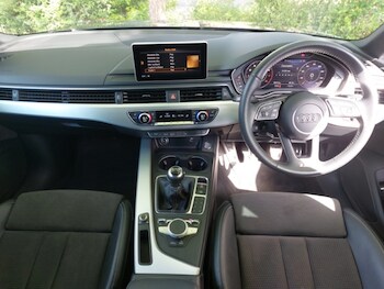 Used Audi A4 2018 for sale - 75315619: Photo