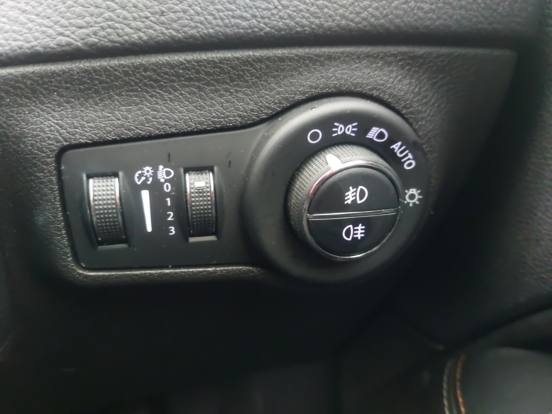 Used Jeep Compass 2018 for sale - 76130220: Photo 15