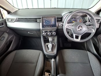 Used Renault Clio 2023 for sale - 79550105: Photo