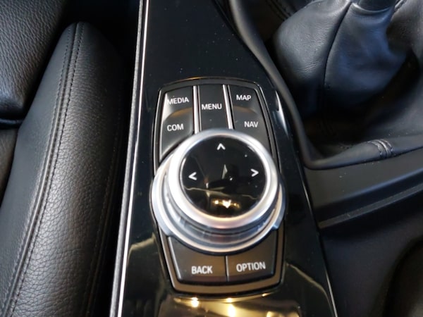 Used BMW 3 Series 2017 for sale - 76238287: Photo 11