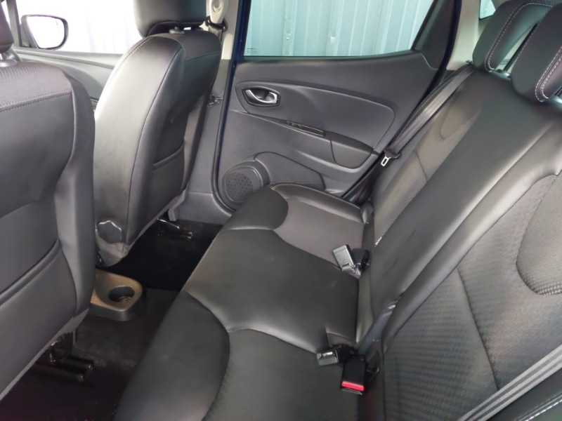 Used Renault Clio 2019 for sale - 76628701: Photo 6