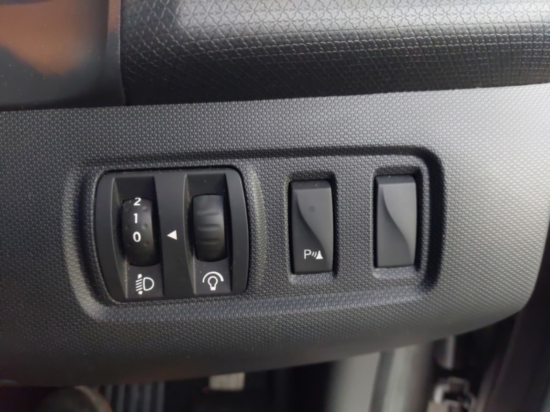 Used Renault Clio 2015 for sale - 76644091: Photo 12