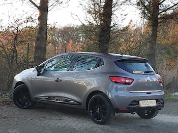 Used Renault Clio 2015 for sale - 76644091: Photo