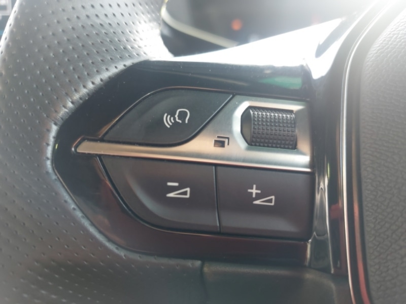 Used Peugeot 2008 2020 for sale - 76354355: Photo 12