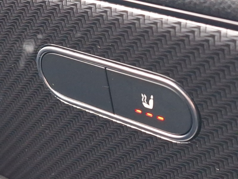 Used Mercedes-Benz GLA 2021 for sale - 77543946: Photo 17