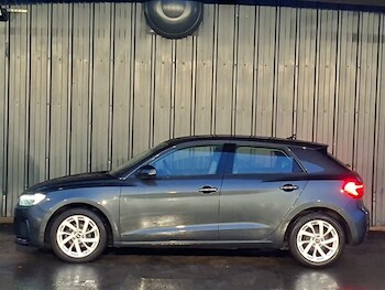 Used Audi A1 2023 for sale - 77337979: Photo