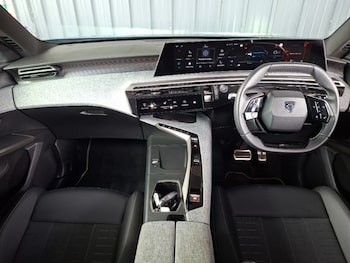 Used Peugeot 5008 2025 for sale - 78692950: Photo