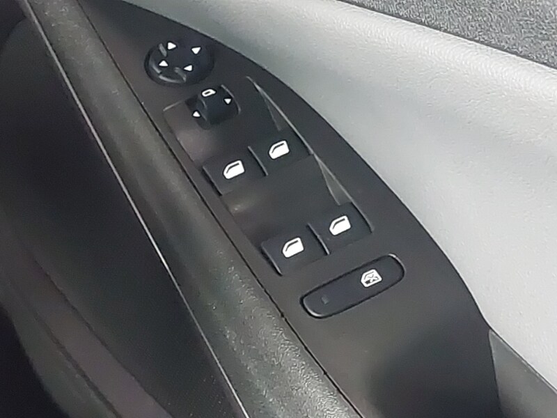 Used Vauxhall Crossland X 2019 for sale - 76383874: Photo 10