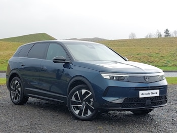 2025 - 1.2 Hybrid [136] Ultimate 5dr e-DCT6 [Pan Roof]