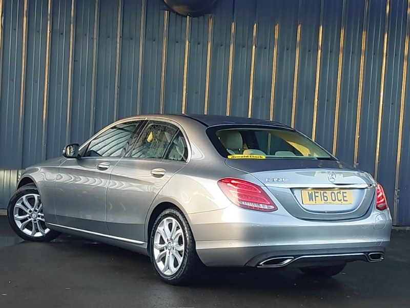 Used Mercedes-Benz C Class 2016 for sale - 76815790: Photo 3