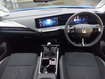 Used Vauxhall Astra 2024 for sale - 76548918: Photo