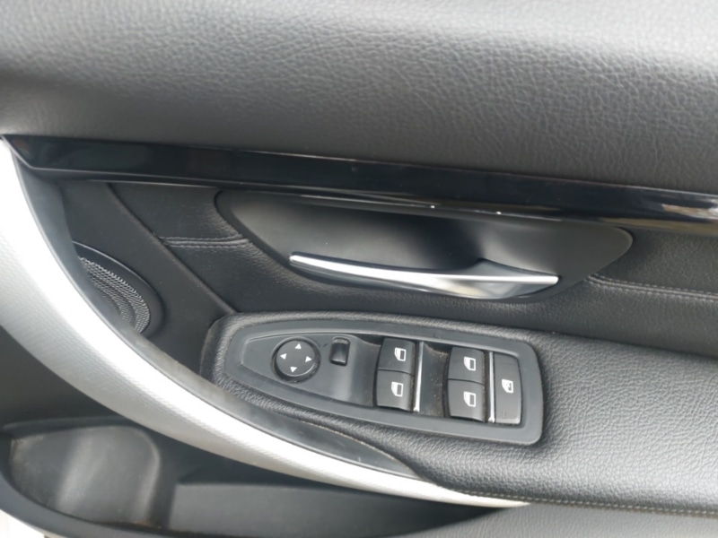 Used BMW 3 Series 2017 for sale - 76464850: Photo 11