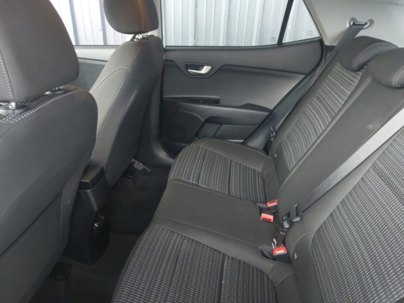 Used Kia Stonic 2022 for sale - 77073475: Photo 6