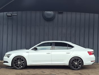 Used Skoda Superb 2017 for sale - 79517297: Photo