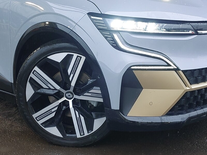 Used Renault Megane E Tech 2023 for sale - 76369573: Photo 9