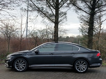 Used Volkswagen Passat 2020 for sale - 77020707: Photo