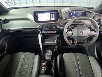 Used Peugeot 2008 2025 for sale - 79087144: Photo