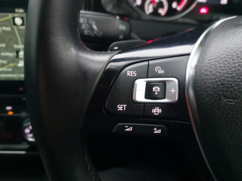 Used Volkswagen Golf 2018 for sale - 76880007: Photo 17