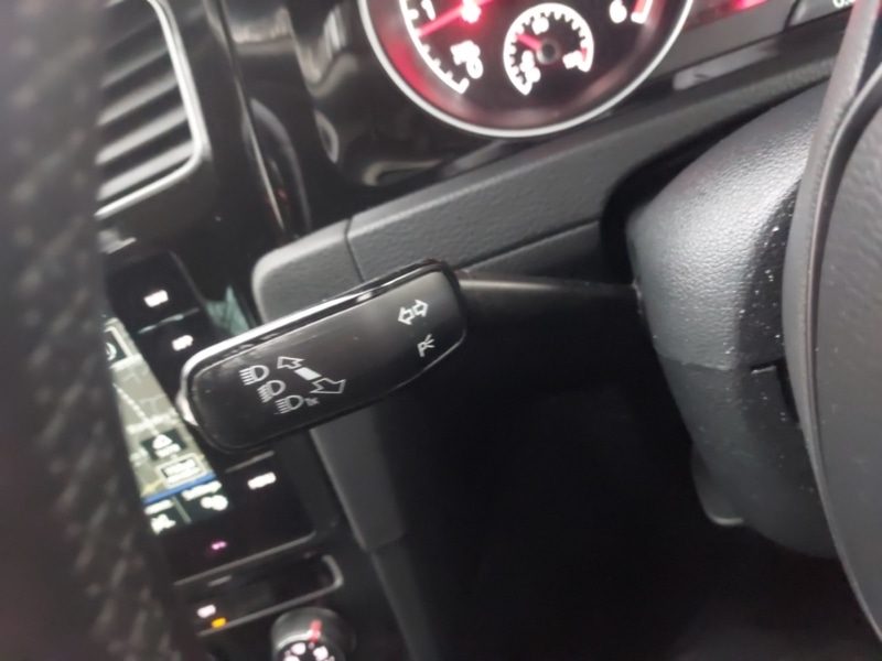 Used Volkswagen Golf 2018 for sale - 76880007: Photo 19