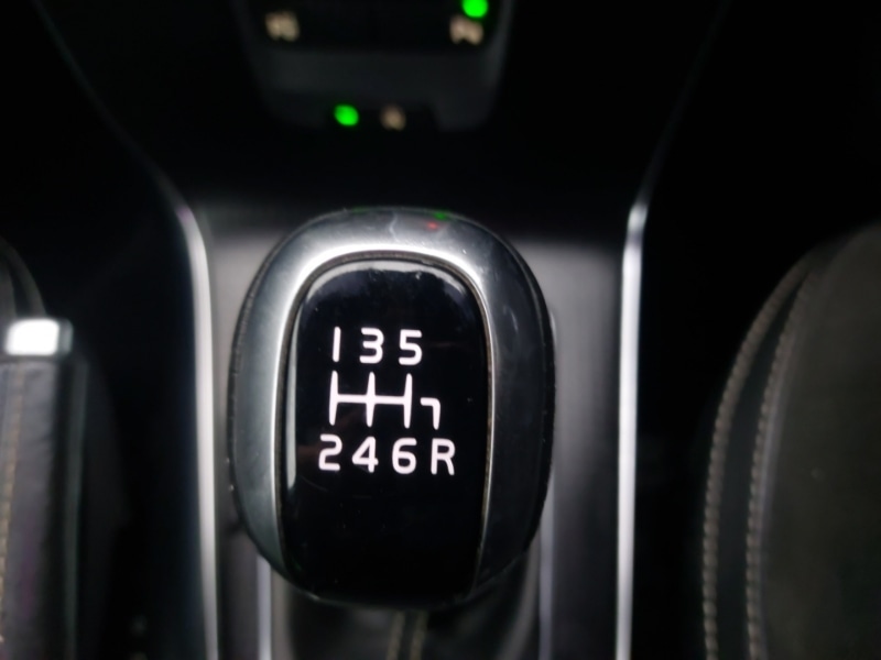 Used Volvo V40 2017 for sale - 76571517: Photo 14