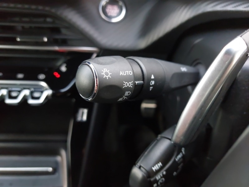 Used Peugeot 2008 2023 for sale - 77337968: Photo 16