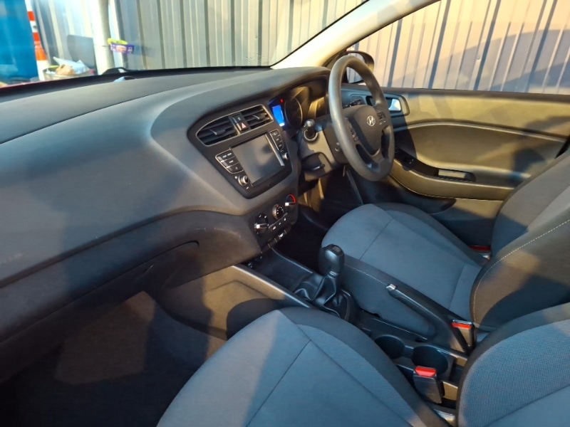 Used Hyundai i20 2018 for sale - 77325070: Photo 5