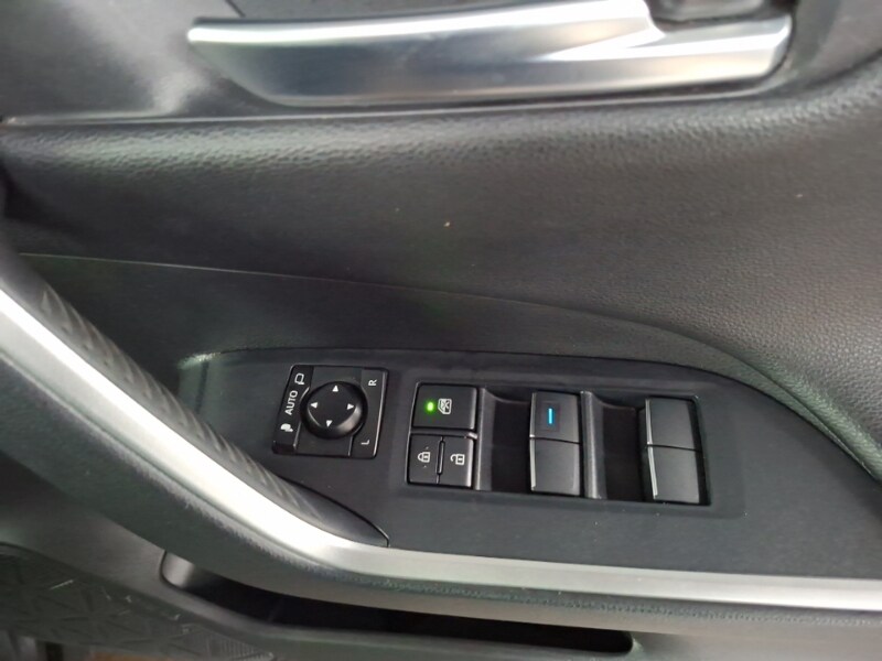 Used Toyota RAV4 2019 for sale - 77816390: Photo 11